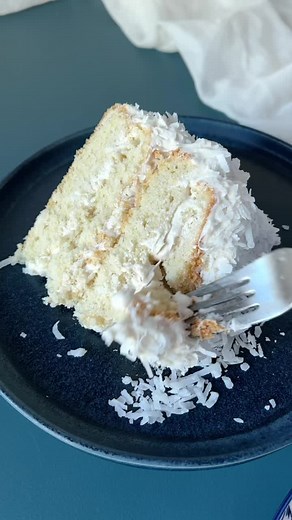 Delicious Coconut Cake with Toasted Coconut Frosting Recipe