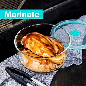 Marinate, season and store with our NEW Glass Vent&Seal! Christmas BBQ, sorted. 🍗 | Décor Australia