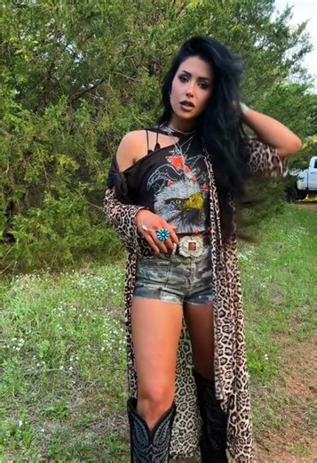 Tonight’s fit🐆🖤 #fyp #westernfashiontok #westernfashion #countrytok #westerntiktok