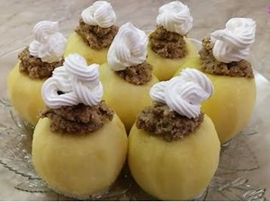 TUFAHIJE sa orasima, najlakši recept za bosansku poslasticu pomoću kojega ovo jelo mogu da naprave i početnici.