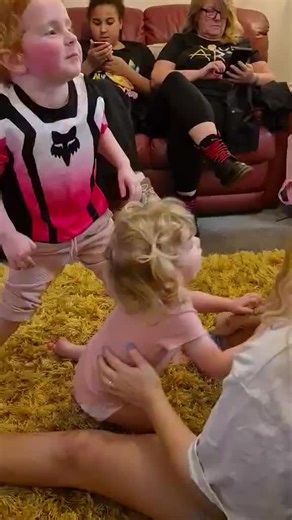 tania (@tania91409)’s videos with Bonkers - Dizzee Rascal & Armand Van Helden