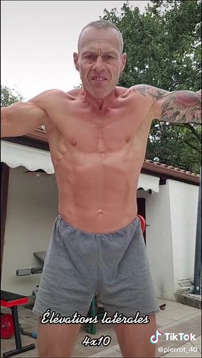 Programme Epaules avec haltères 10kgs #sport #sante #musculation #bodybuilding #bodyworkout #pleineforme #workout