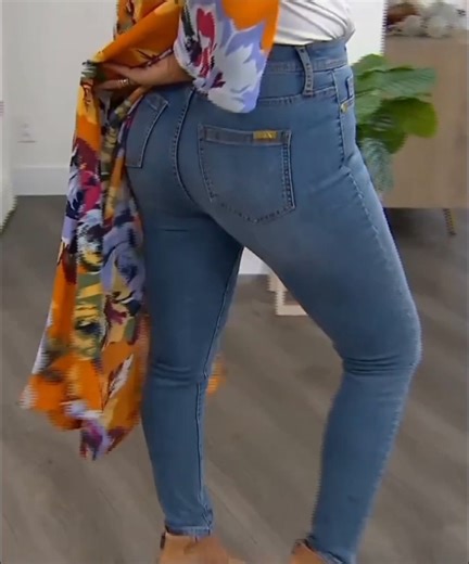 HSN model Valerie models jeans 210
