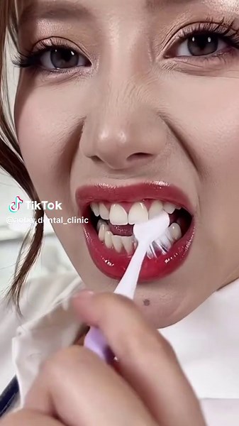 良い子は歯磨きしましょうね💕 「いいね」「コメント」「シェア」してしてね🫶🏻 #歯磨き #歯科衛生士 #ホワイトニング