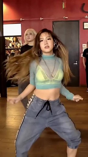 Heyoon dancing - Bola Rebola - Tropkillaz,Anitta,J Balvin Ft. MC Zaac #heyoonjeong #anitta #edits #fyfyfyfy #fypシ #misslifekally #heyoonjdance