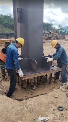 Steel Column Base Installation – Anchor Bolt Connection