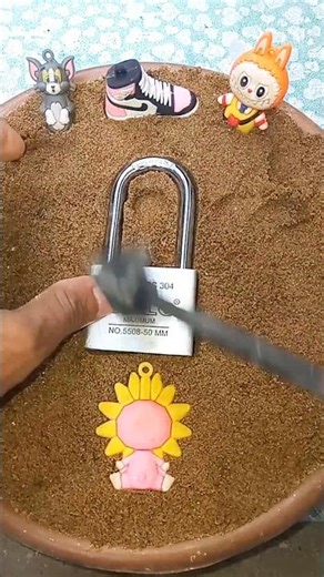 Lock Labubu key cement craft.🔒