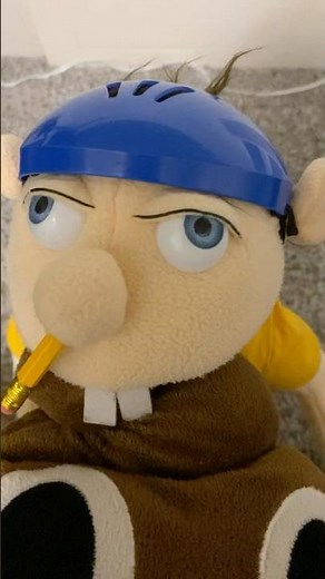 Jeffy found poop 💩