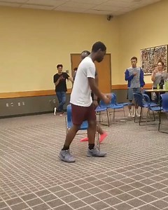 5.6K views · 90 reactions | The funniest musical chairs I've seen y'all hear the laugh...peep the baby at the end  via: @smurf_charm1231 Please Follow @unicehair | UNice | Facebook