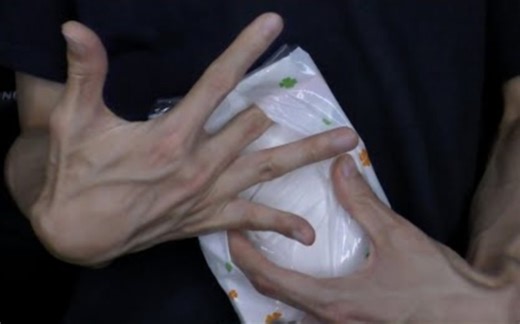 【Yoshikage Kira_助眠】Tissue box to experience for the first time ASMR