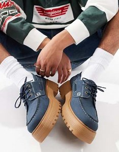 ASOS DESIGN lace up boat shoes in navy with gum sole | ASOS