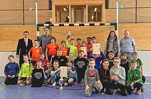 Grundschulen mit Fußball-Kreismeisterschaft: Wallenfelser holen sich den Titel - Neue Presse Coburg