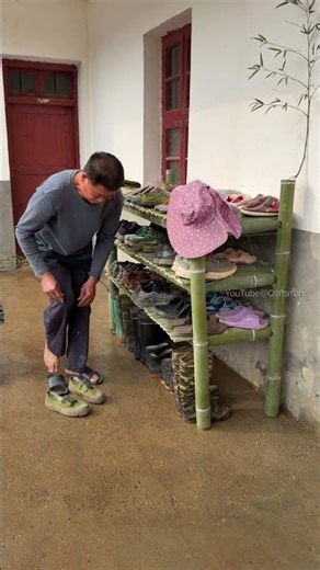 Eco-living starts with this bamboo shoe rat.