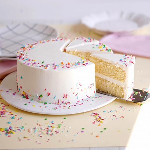 Easy Multipurpose VANILLA CAKE! 🍰 HOW TO ADJUST this recipe for CAKES / CUPCAKES / SHEET-CAKES & MORE! | Emma's Goodies