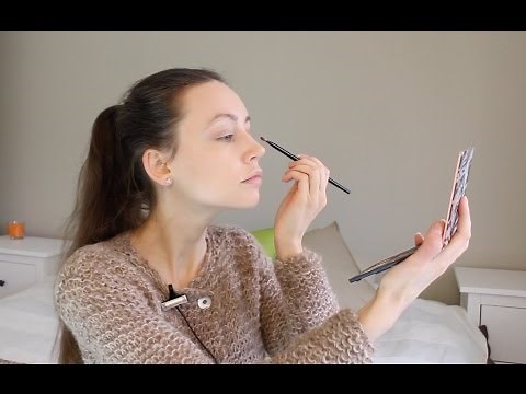 ASMR Whispering Makeup Routine