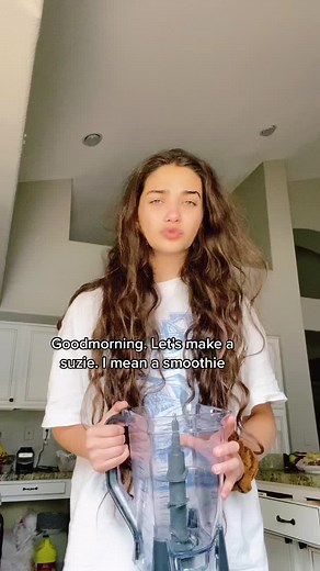 Making a smoothie! #foryou #morning #fyp #viral #smoothie #mad #avocadosponserme