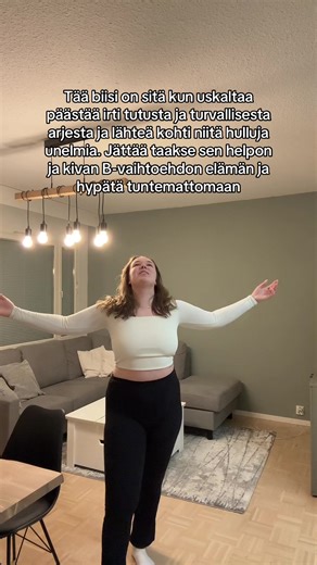 Oikeesti mikä biisi😍😍 Mä kuulin et porukka on sitä mieltä et tää biisi kertoo siitä mitä on valmistua korkeakoulusta. Musta tää biisi on sitä kun elämäs on tavallaan kaikki hyvin mut lähtee silti kohti sitä unelmaa❤️ #unelma #suomitiktok #fyp