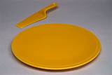 Pictures of Yellow Cake Plate