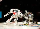 Pictures of Bot Fighting Robots