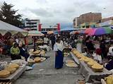 Pictures of Otavalo Market Ecuador
