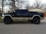 Pictures of Lifted Trucks With Wide Wheels