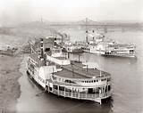 River Boats On The Mississippi Photos