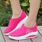 Images of Fashionable Ladies Walking Shoes