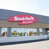 Strack And Van Til Catering Photos