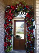 Ways To Decorate A Door For Christmas