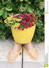 Pictures of Flower Pot With Flip Flop Feet