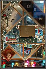 Pictures of Urban Outfitters Christmas Tree