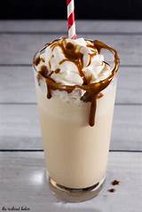 Pictures of Vanilla Milkshake With Ice Cream