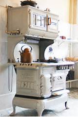 Pictures of Antique Kitchen Stove