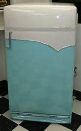 Images of 1950s Style Refrigerator