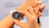 Images of Samsung Gear S2 Watch Features
