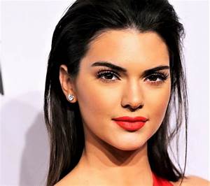 Kendall Jenner Measurements Height Weight Age Bra Size Body