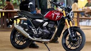 Bajaj Triumph Aims To Sell 40 000 To 50 000 Mid Size Bikes Globally In Fy24