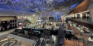 Westfield One Year Later Boutiques Shutter Rents Rise Bottega 39 S