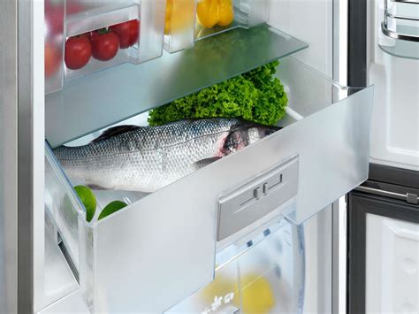 Storing raw fish in a refrigerator