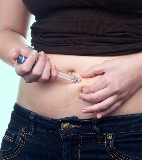 Image of a person receiving a weight loss injection in their stomach