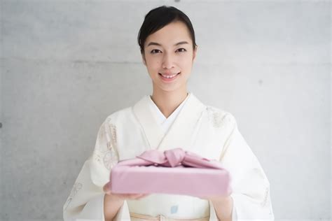 Hadiah Romantis dalam Budaya Jepang