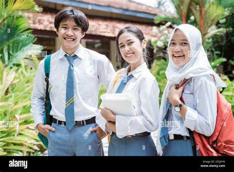 Indonesia school students