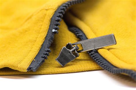 Repairing Zippers
