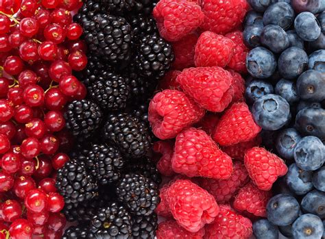 Berries for reducing belly fat