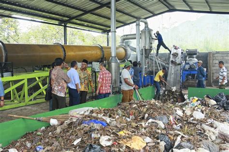 Hemat Biaya Pengolahan Sampah