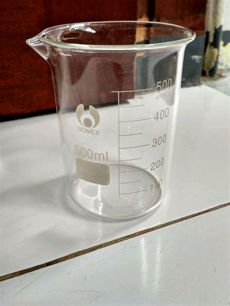 Gelas Kaca Bening dalam Pelajaran Kimia