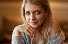 blonde cute wallpaper woman smile face eyes blue wallpapers preview click