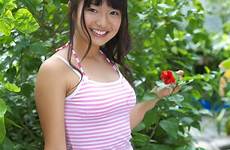 yamanaka mayumi idol japanese cute sexy jeans short jav whit shoot pink fashion part top 18 girl