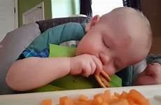 eating baby awake stay while