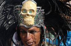 aztec headdress feather maya priest conquistador azteca danza aztecas mayan